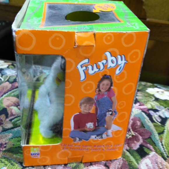 Rare Furby Time- Talking Clip Clock - Picture 2 of 9